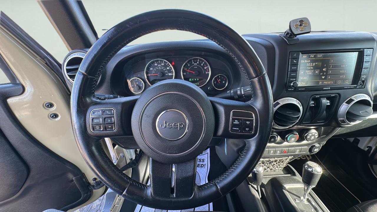 Jeep Wrangler Sahara 4WD 2014