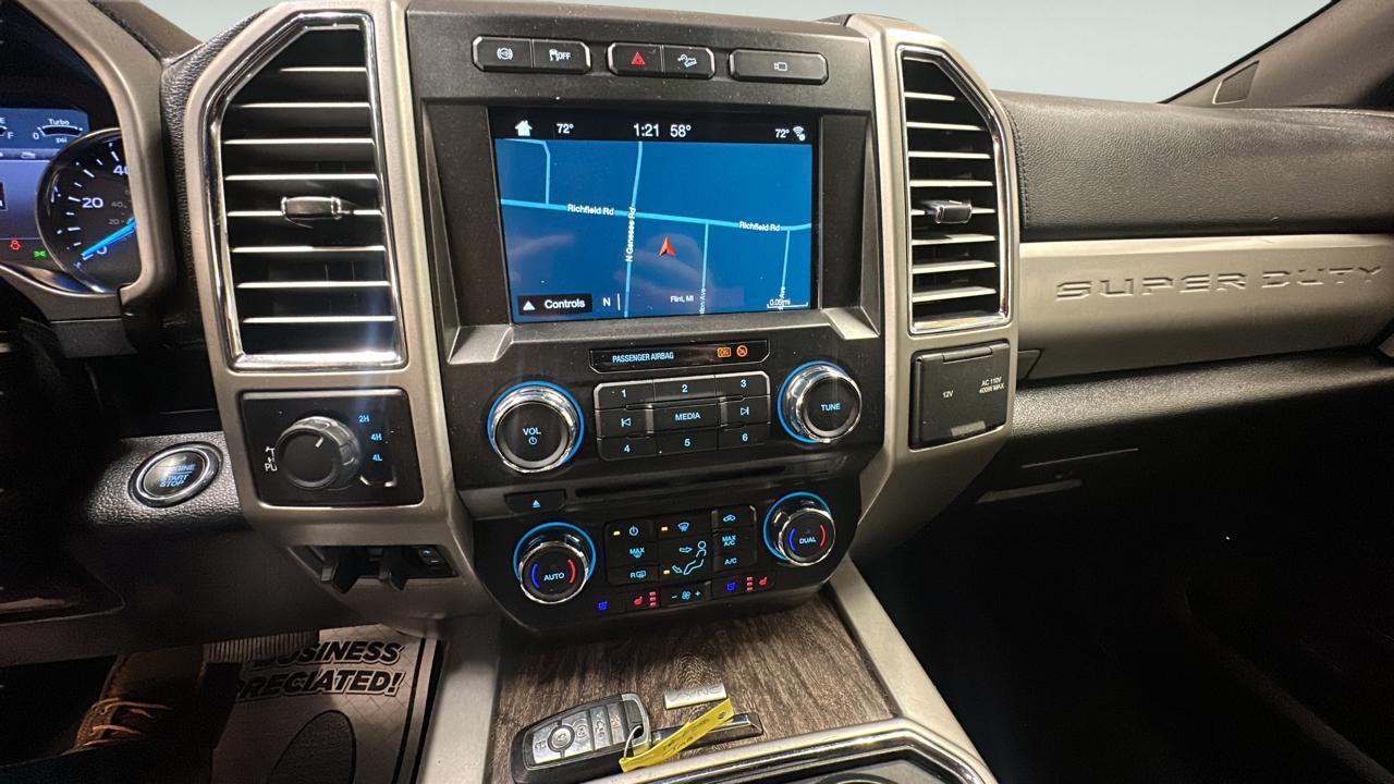 Ford F-250 SD Lariat Crew Cab 4WD 2017