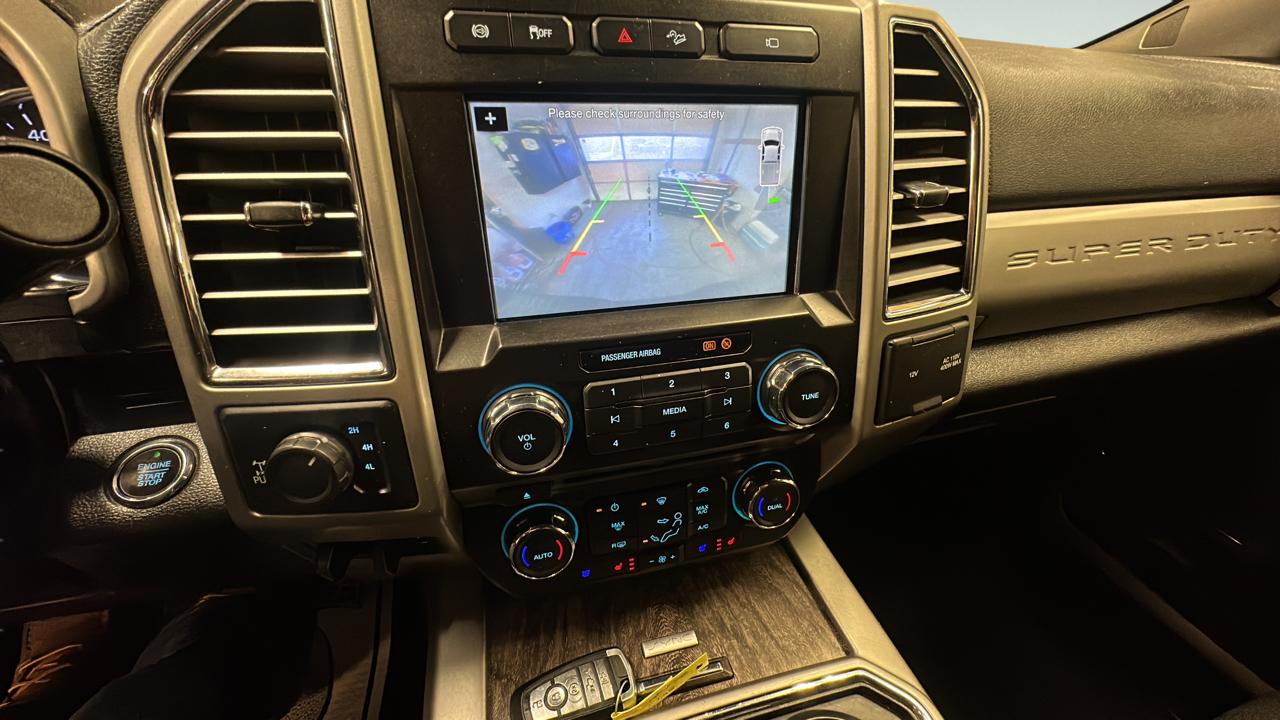 Ford F-250 SD Lariat Crew Cab 4WD 2017