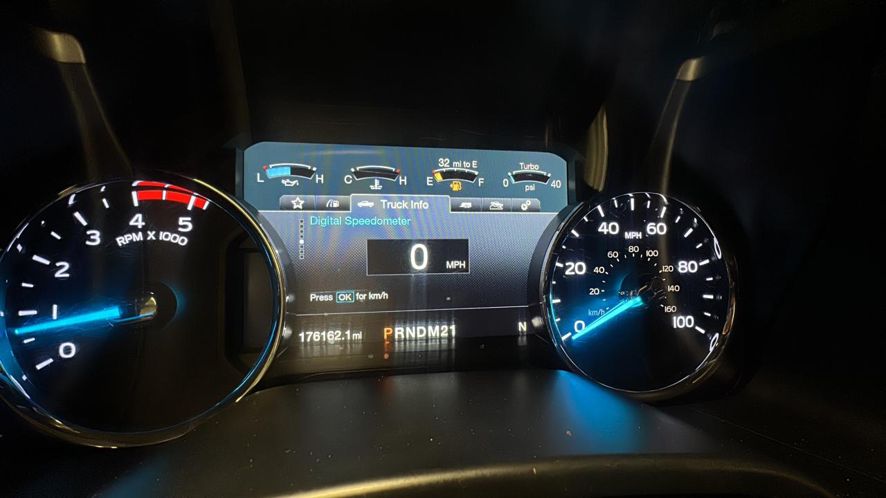 Ford F-250 SD Lariat Crew Cab 4WD 2017