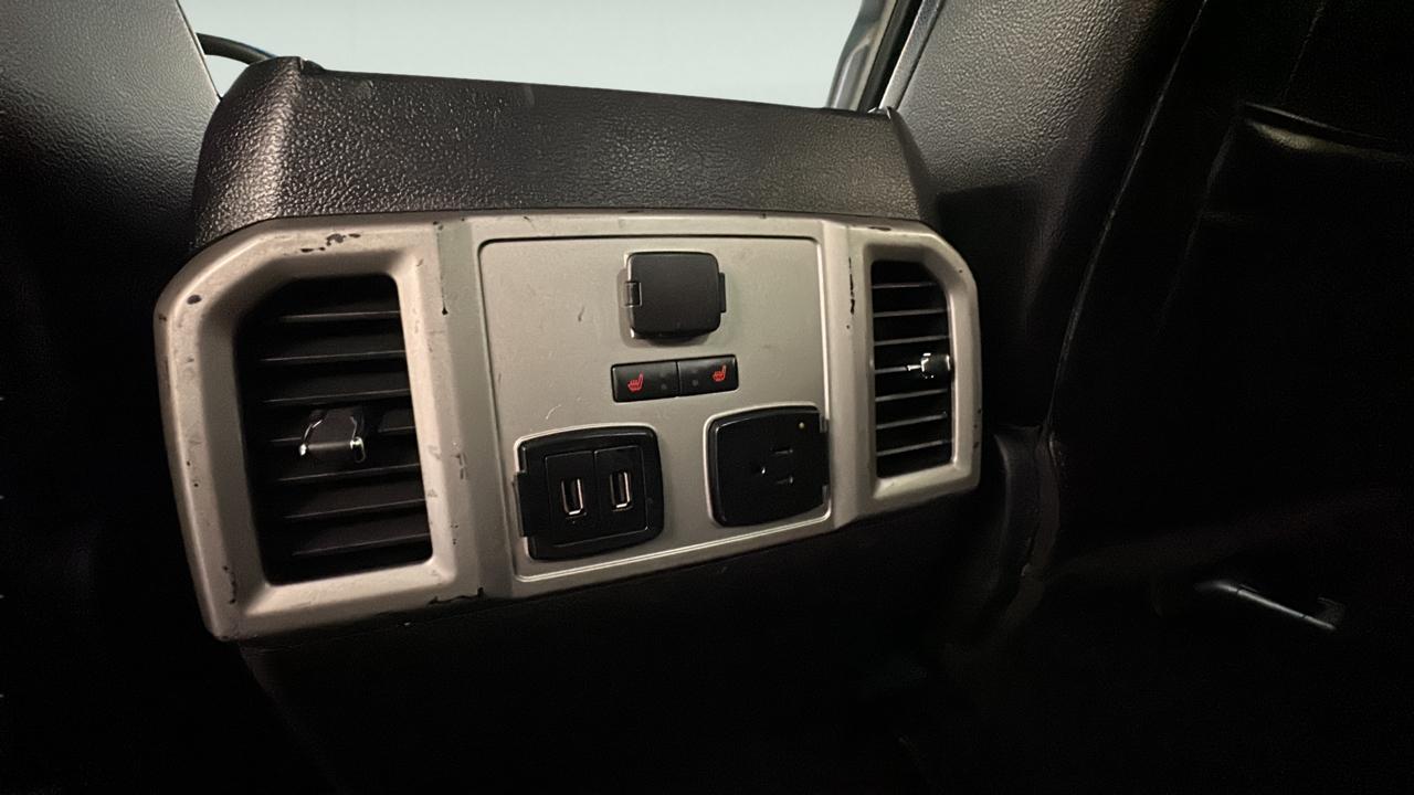 Ford F-250 SD Lariat Crew Cab 4WD 2018