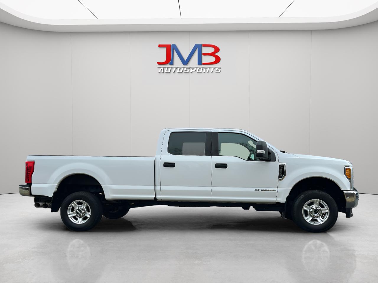Ford F-250 SD XLT Crew Cab Long Bed 4WD 2017