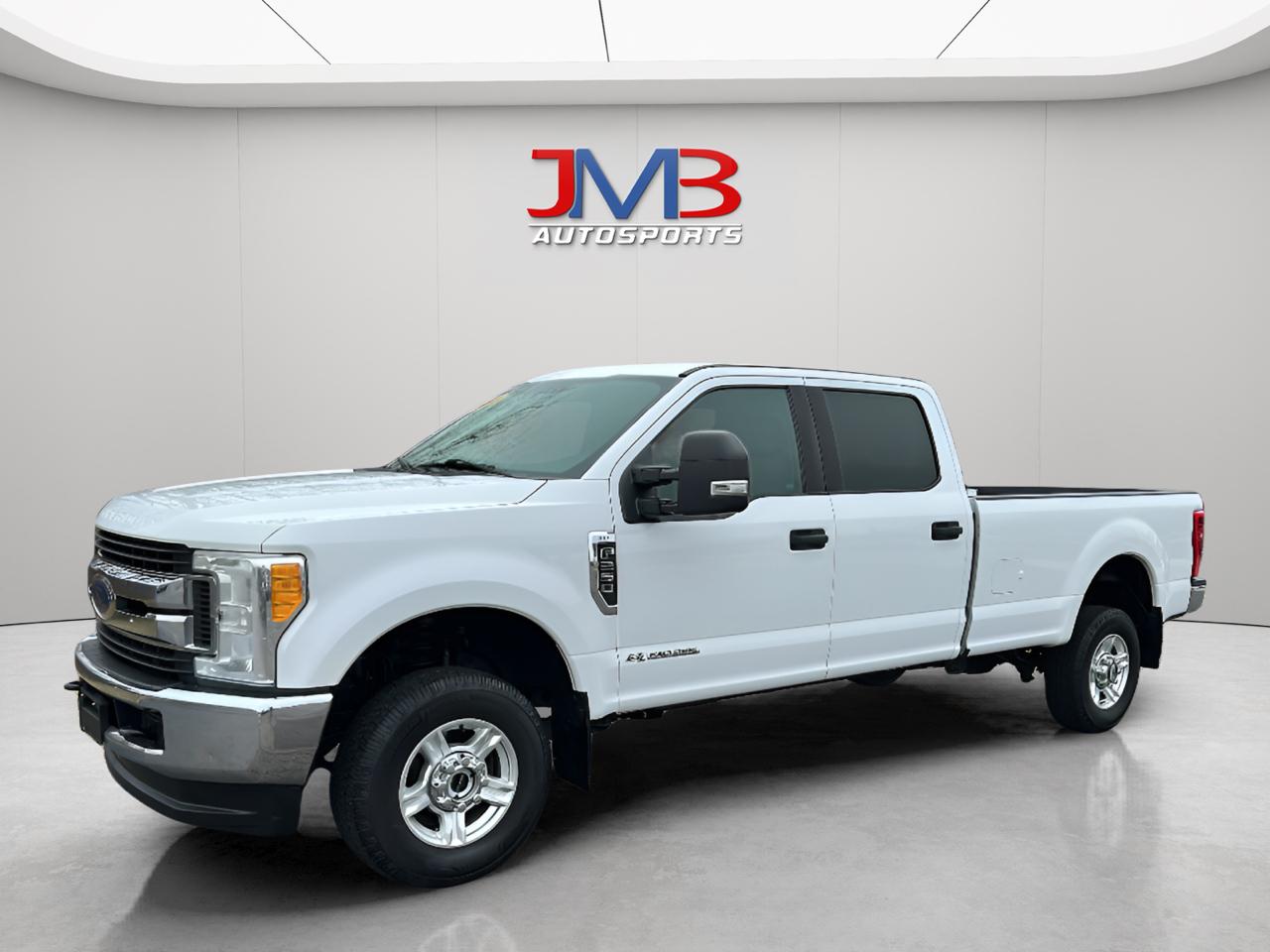 Ford F-250 SD XLT Crew Cab Long Bed 4WD 2017