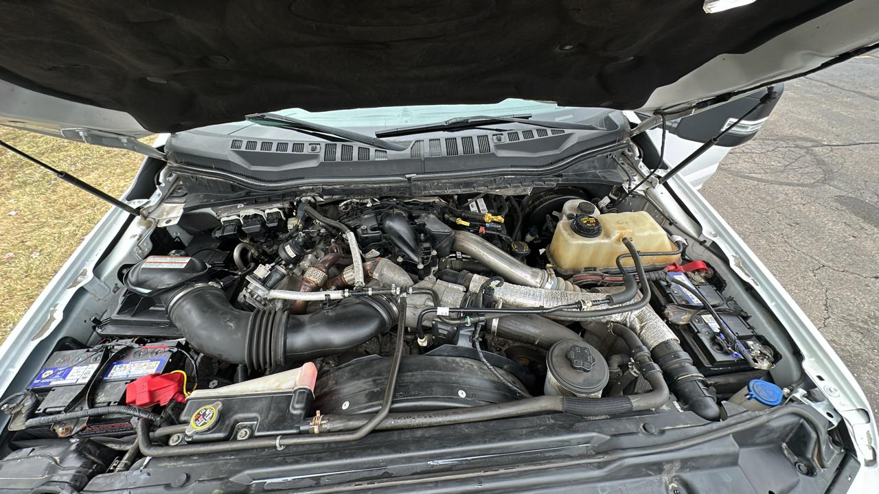 Ford F-250 SD XLT Crew Cab Long Bed 4WD 2017