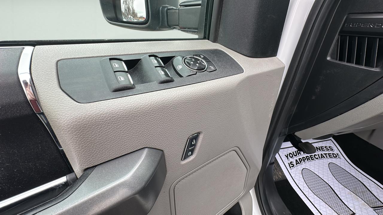 Ford F-250 SD XLT Crew Cab Long Bed 4WD 2017