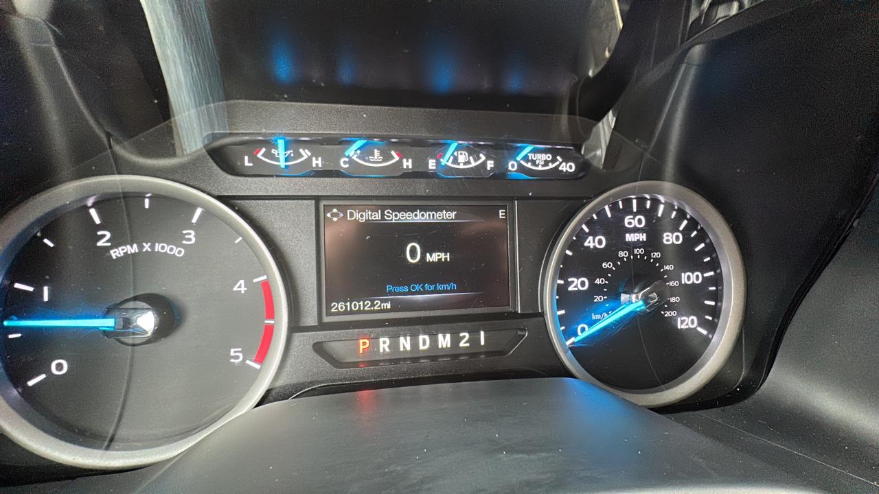 Ford F-250 SD XLT Crew Cab Long Bed 4WD 2017