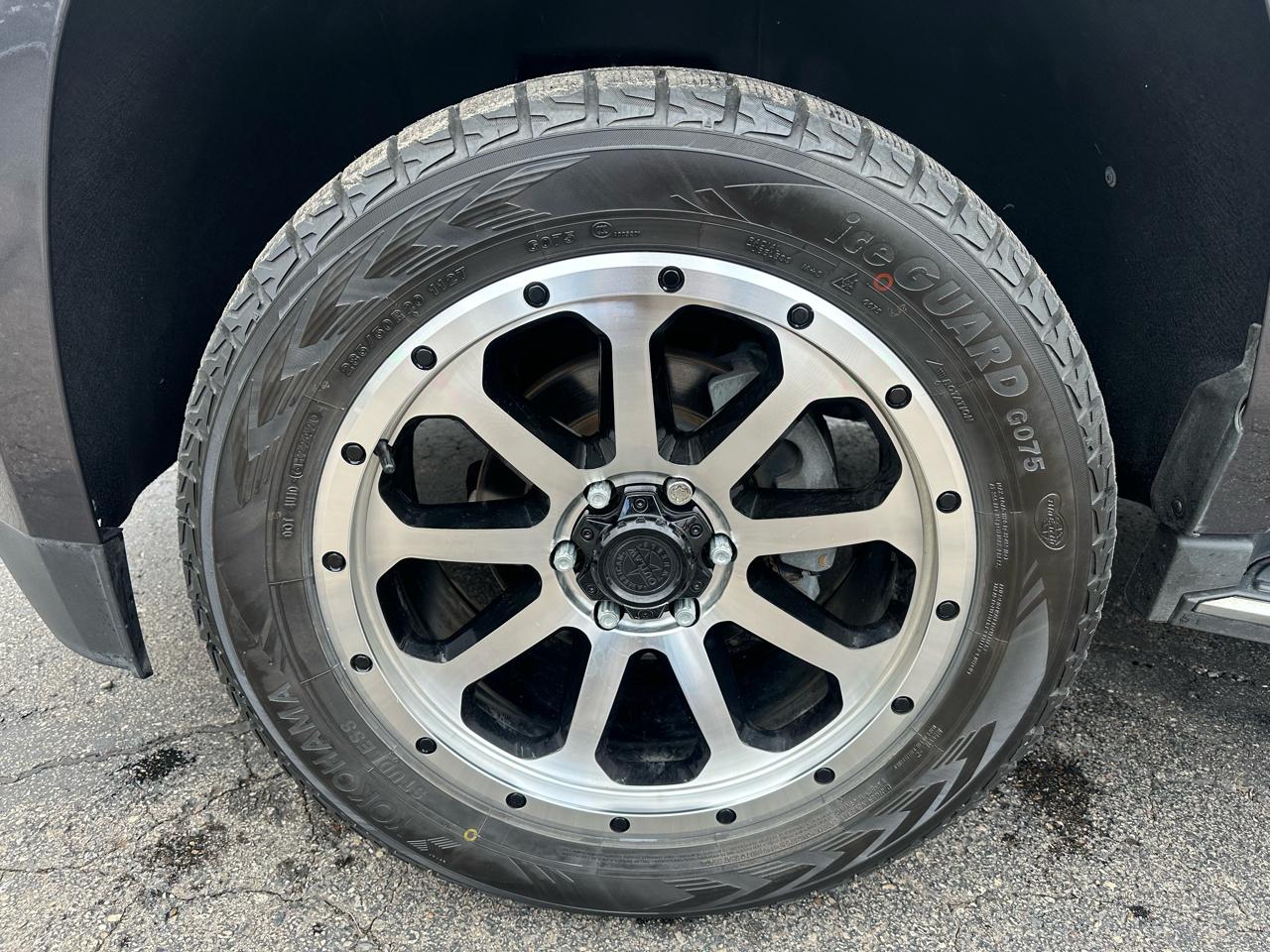 GMC Yukon Denali 4WD 2016