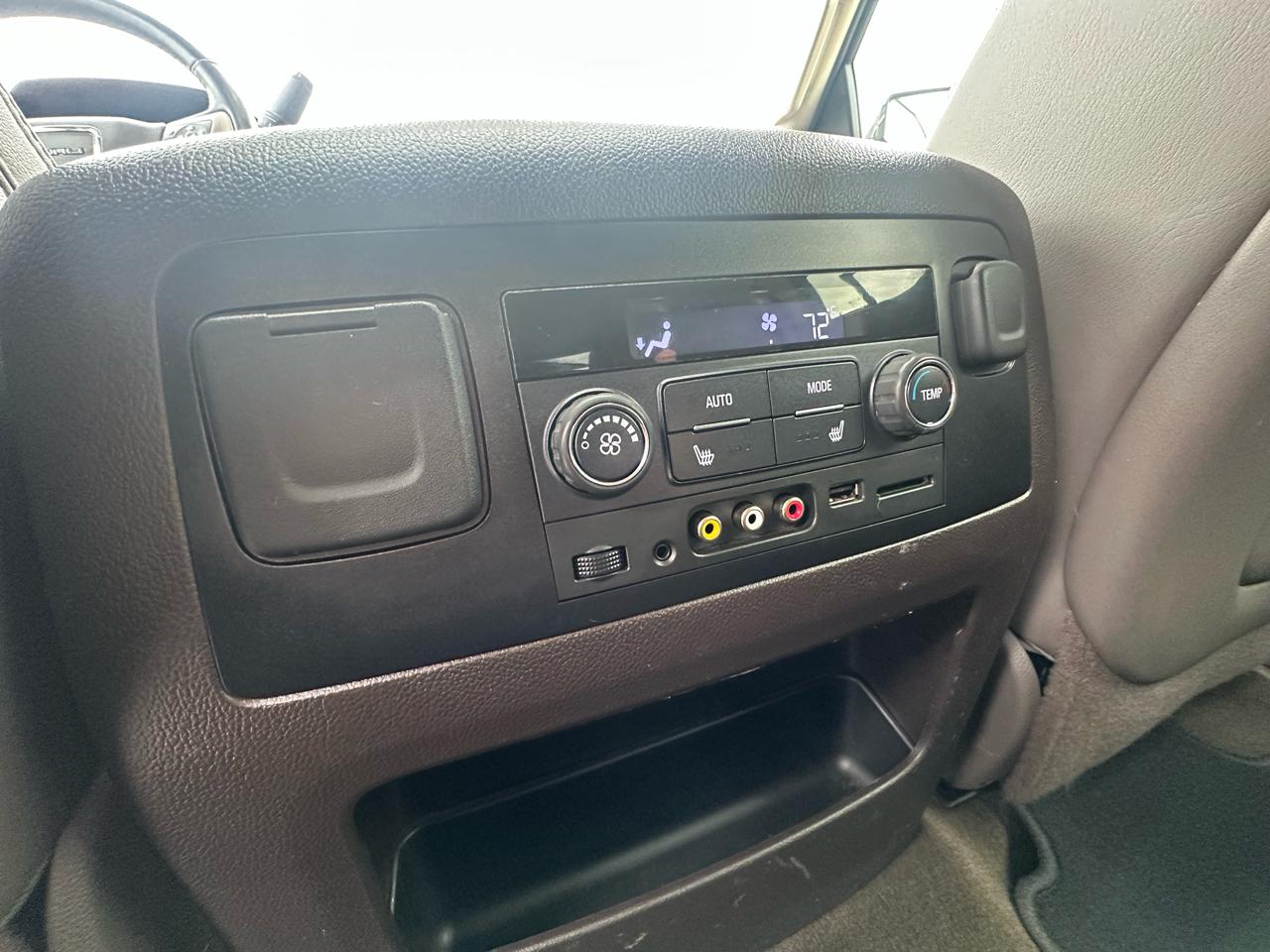 GMC Yukon Denali 4WD 2016