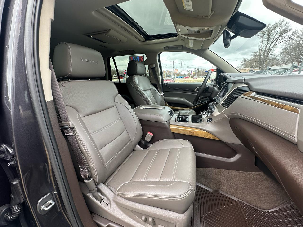 GMC Yukon Denali 4WD 2016