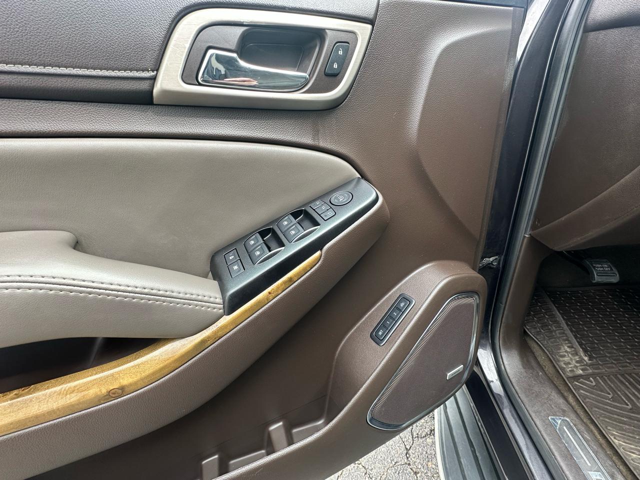 GMC Yukon Denali 4WD 2016