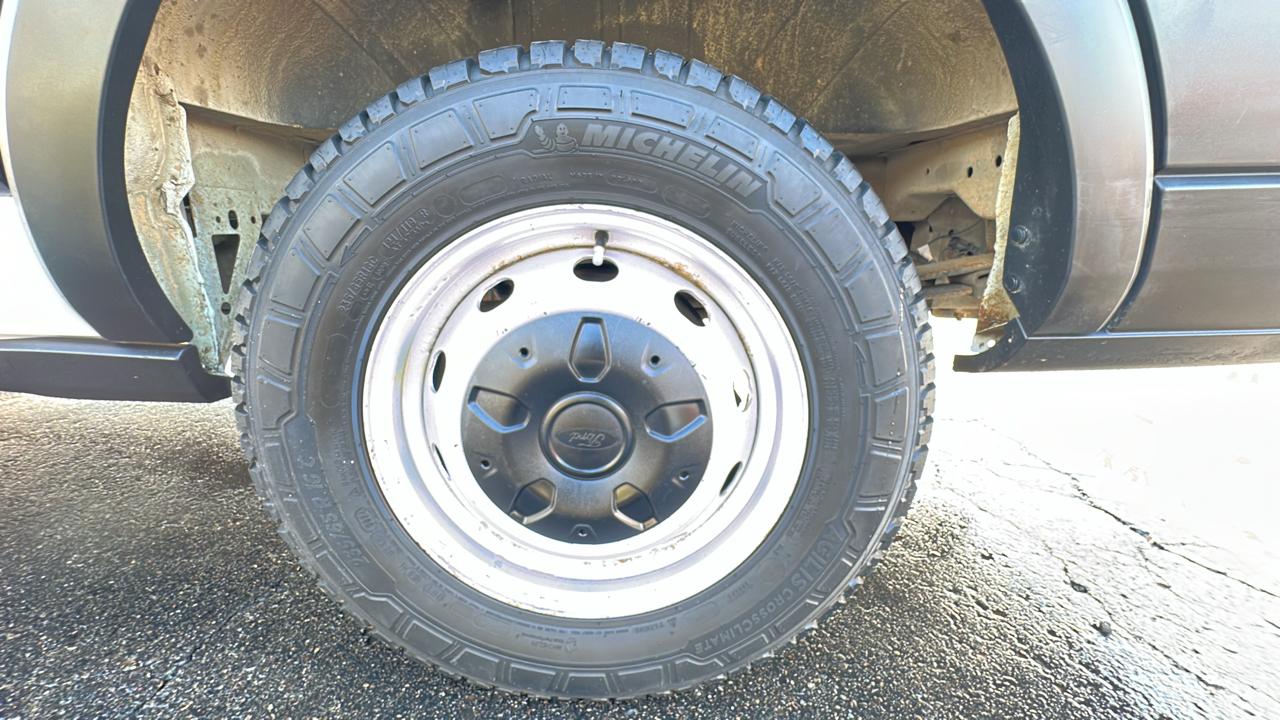 Ford Transit 350 Van Med. Roof w/Sliding Pass. 148-in. WB 2019