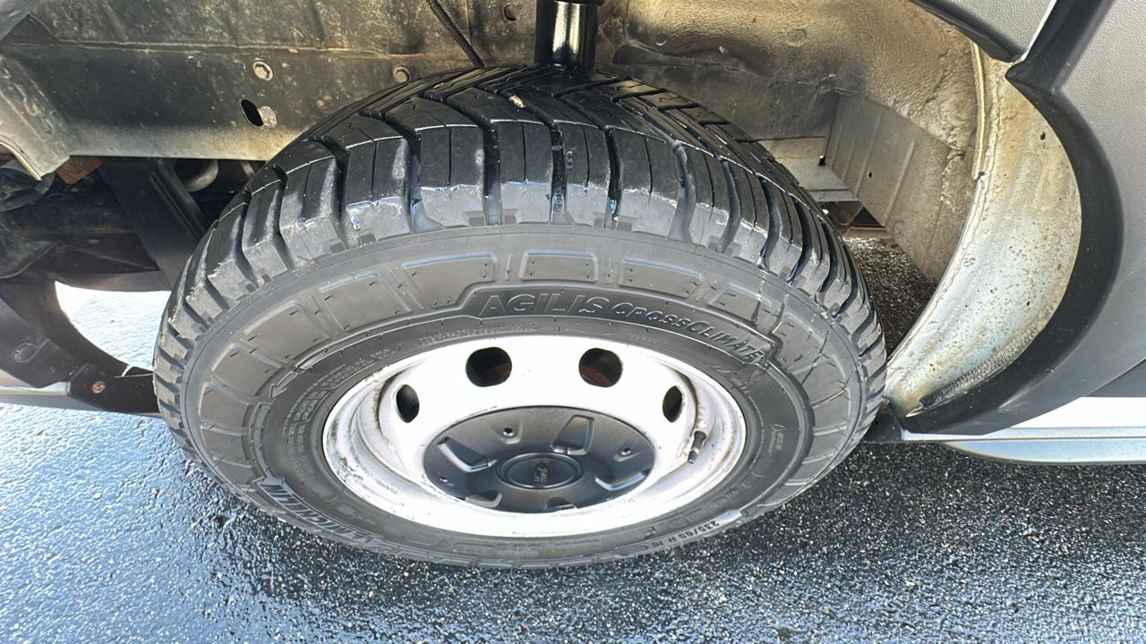 Ford Transit 350 Van Med. Roof w/Sliding Pass. 148-in. WB 2019