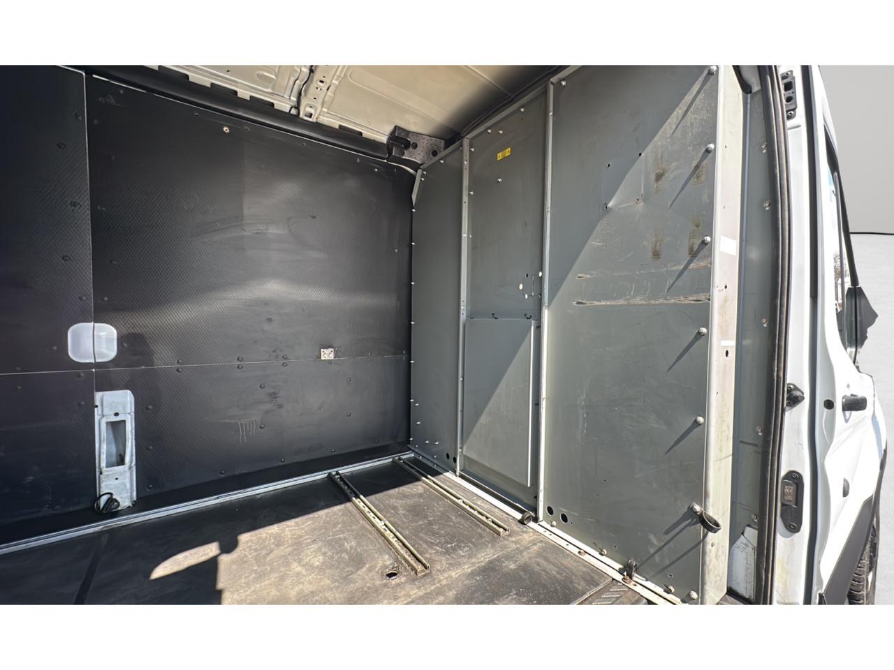 Ford Transit 350 Van Med. Roof w/Sliding Pass. 148-in. WB 2019