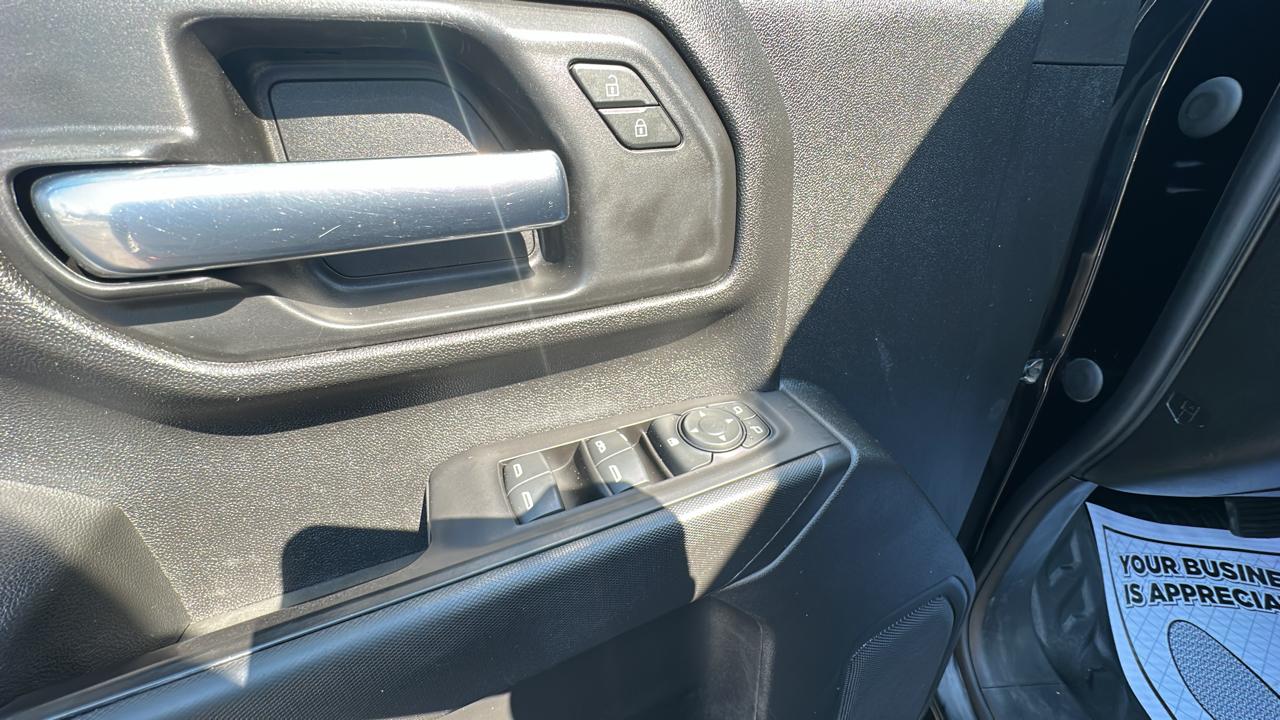 GMC Sierra 2500HD Base Crew Cab Long Box 4WD 2020