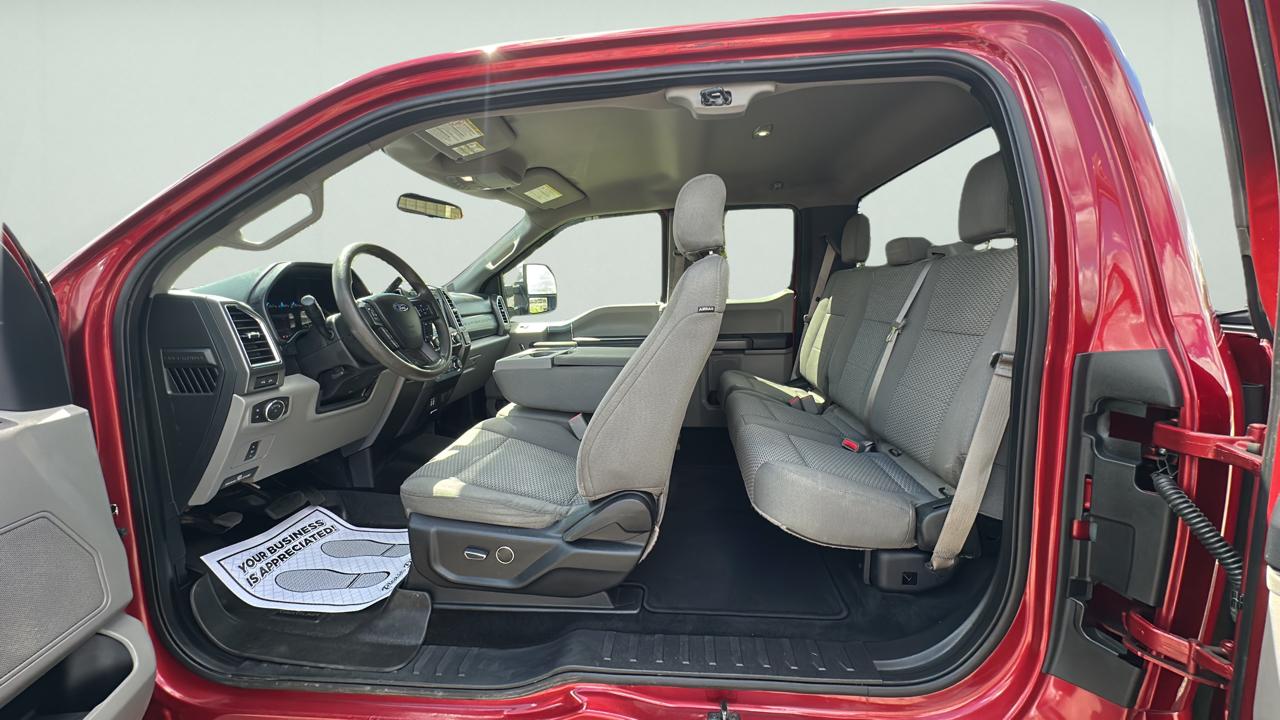 Ford F-250 SD XLT SuperCab 4WD 2017