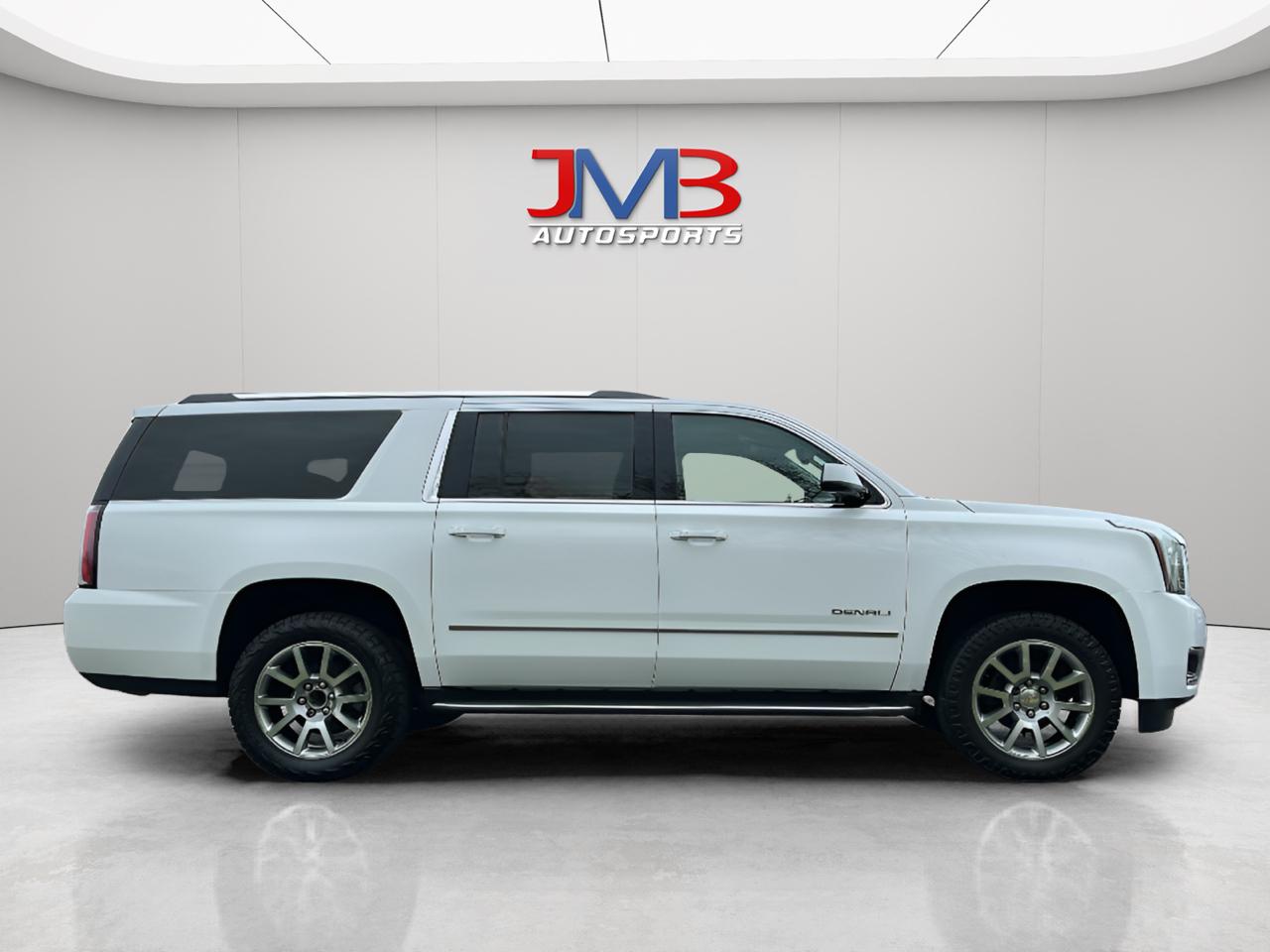 GMC Yukon XL Denali 4WD 2020
