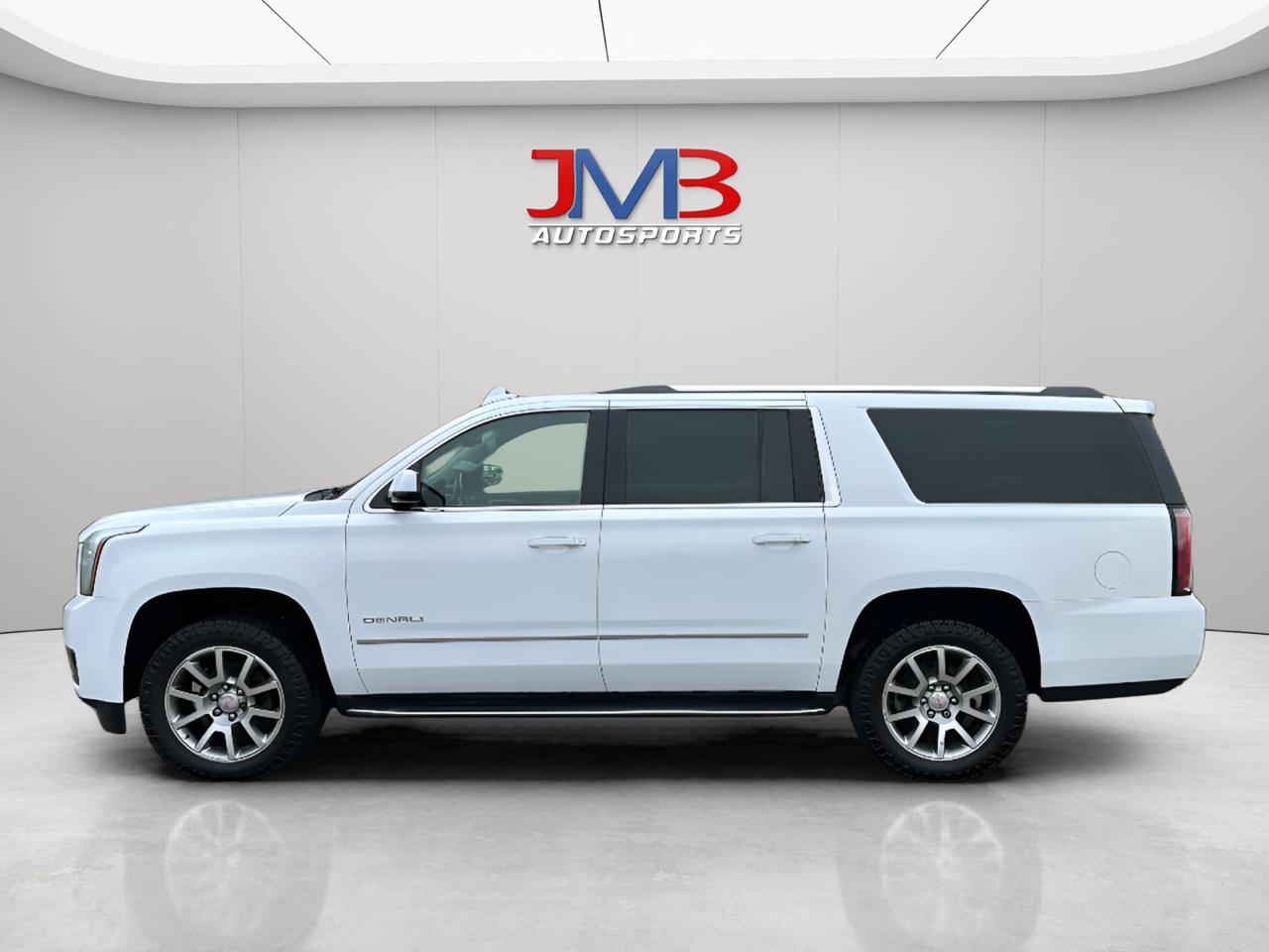 GMC Yukon XL Denali 4WD 2020