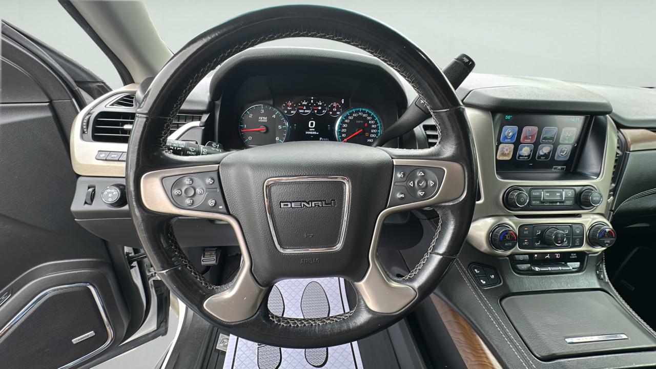 GMC Yukon XL Denali 4WD 2020