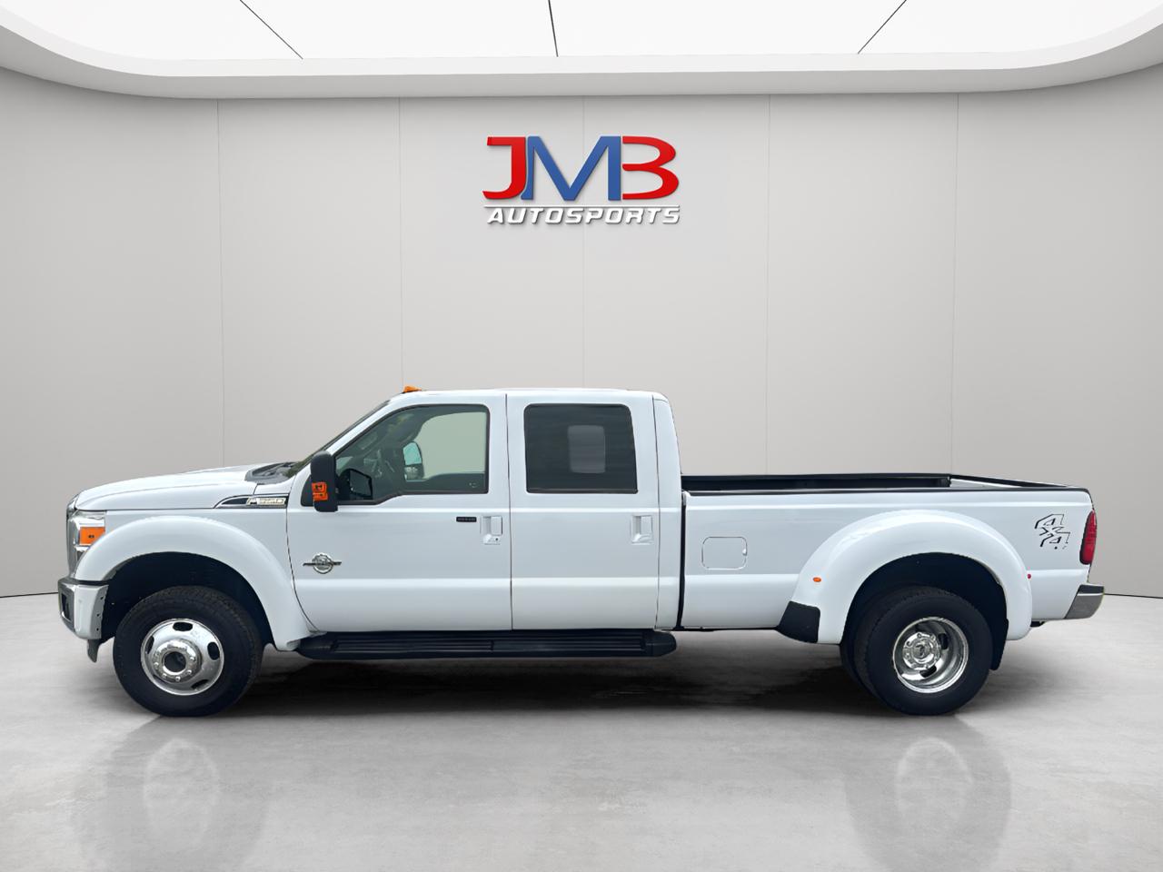 Ford F-350 SD XLT Crew Cab Long Bed DRW 4WD 2015