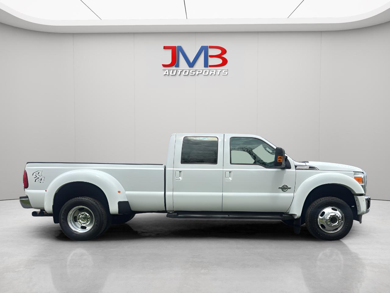 Ford F-350 SD XLT Crew Cab Long Bed DRW 4WD 2015
