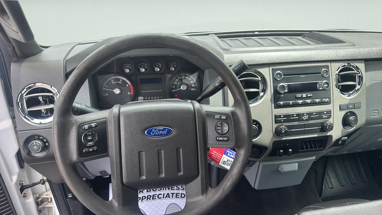 Ford F-350 SD XLT Crew Cab Long Bed DRW 4WD 2015