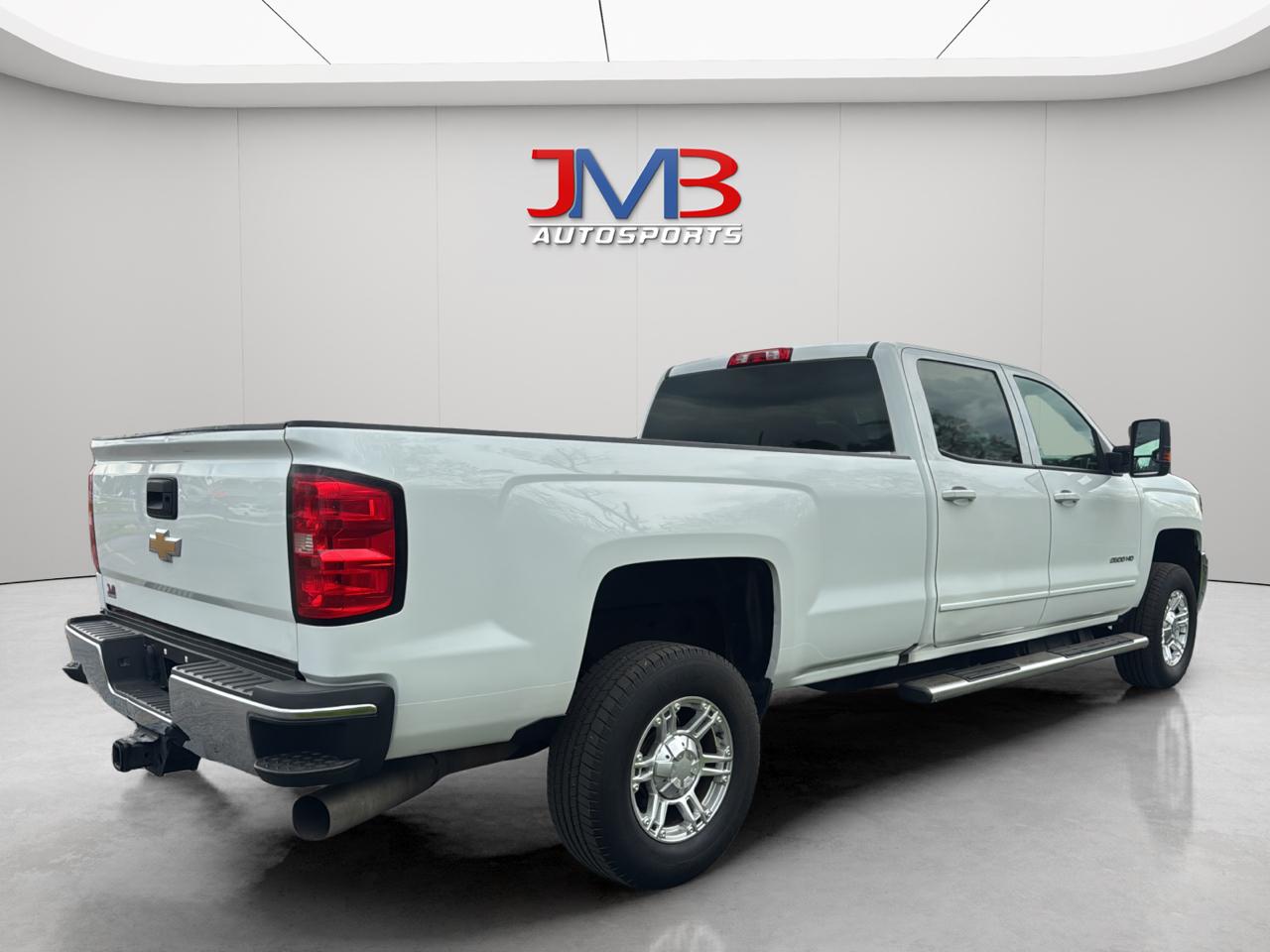 Chevrolet Silverado 2500HD LT Crew Cab 4WD 2017