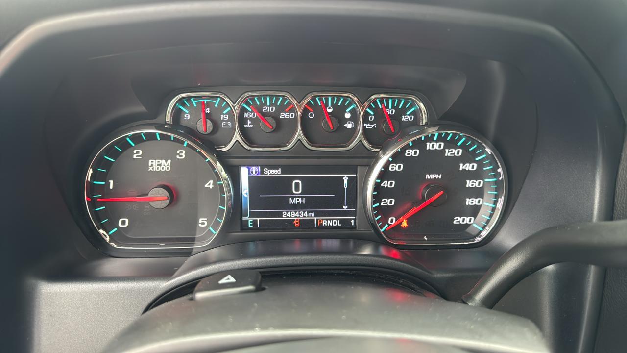 Chevrolet Silverado 2500HD LT Crew Cab 4WD 2017