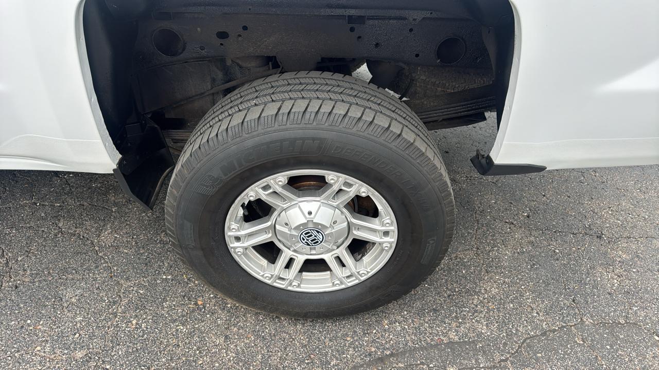 Chevrolet Silverado 2500HD LT Crew Cab 4WD 2017