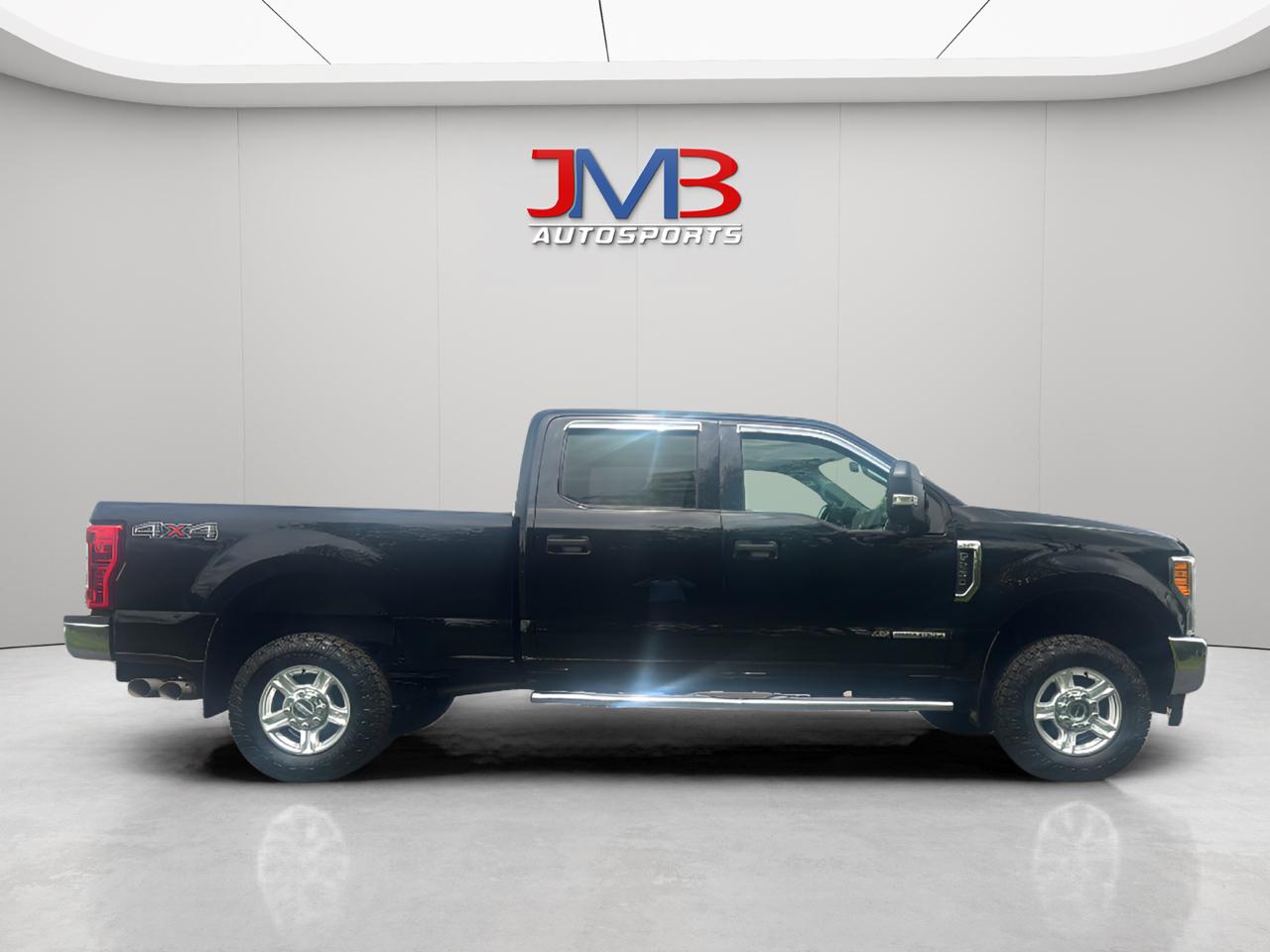 Ford F-250 SD XLT Crew Cab 4WD 2017