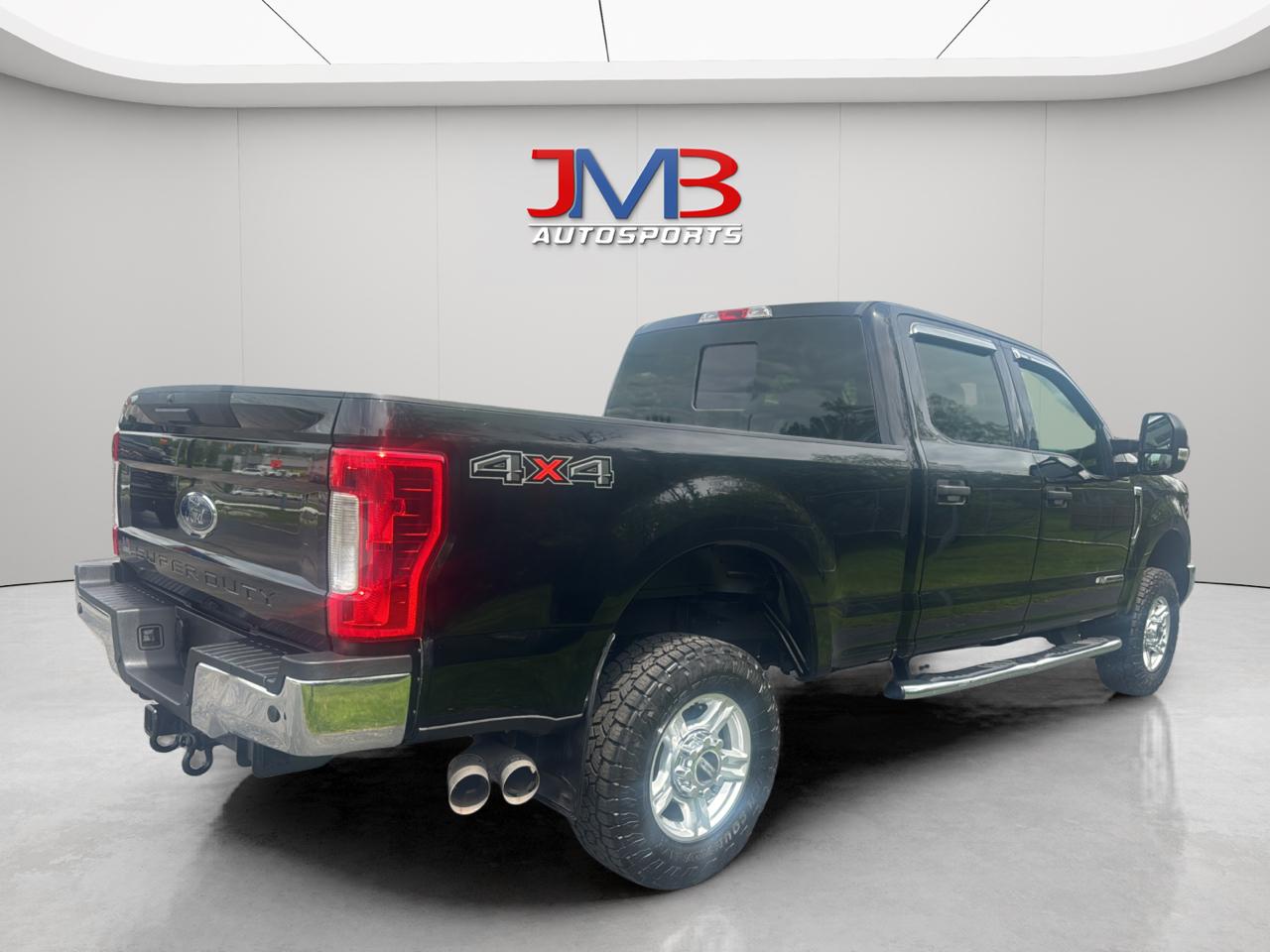 Ford F-250 SD XLT Crew Cab 4WD 2017