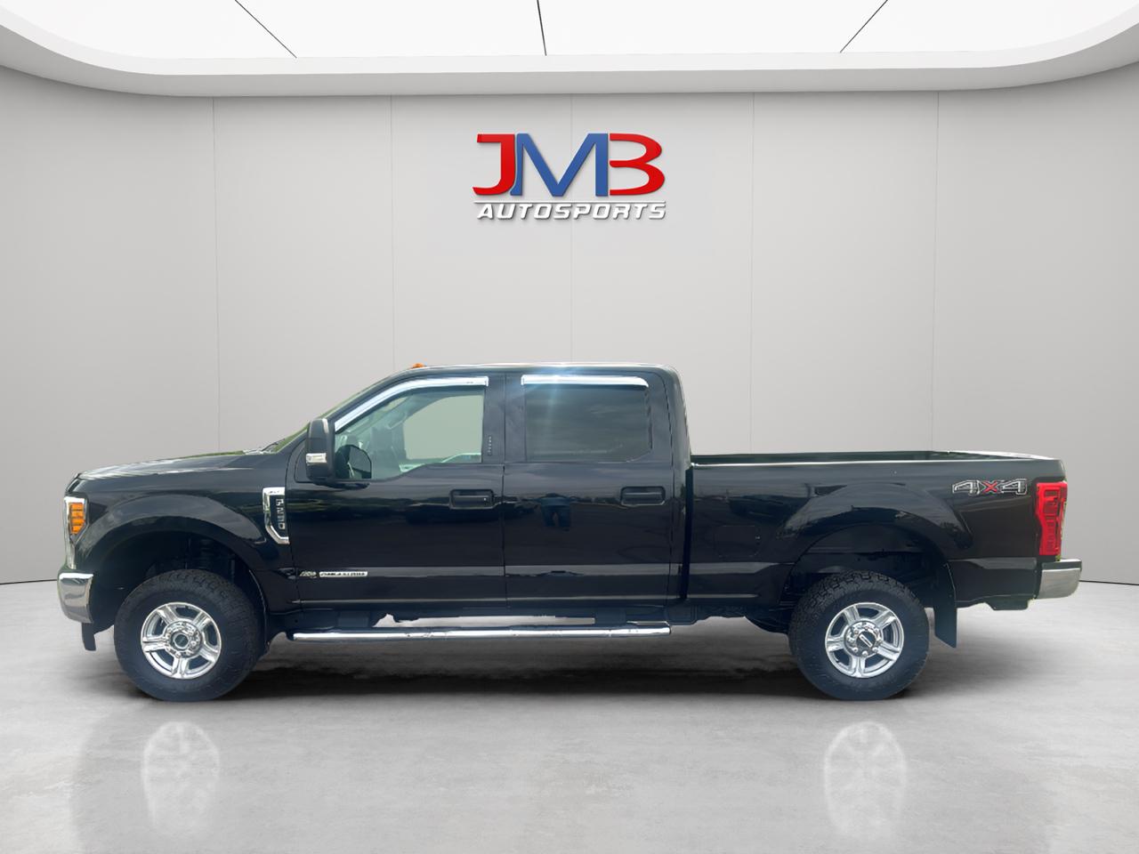 Ford F-250 SD XLT Crew Cab 4WD 2017