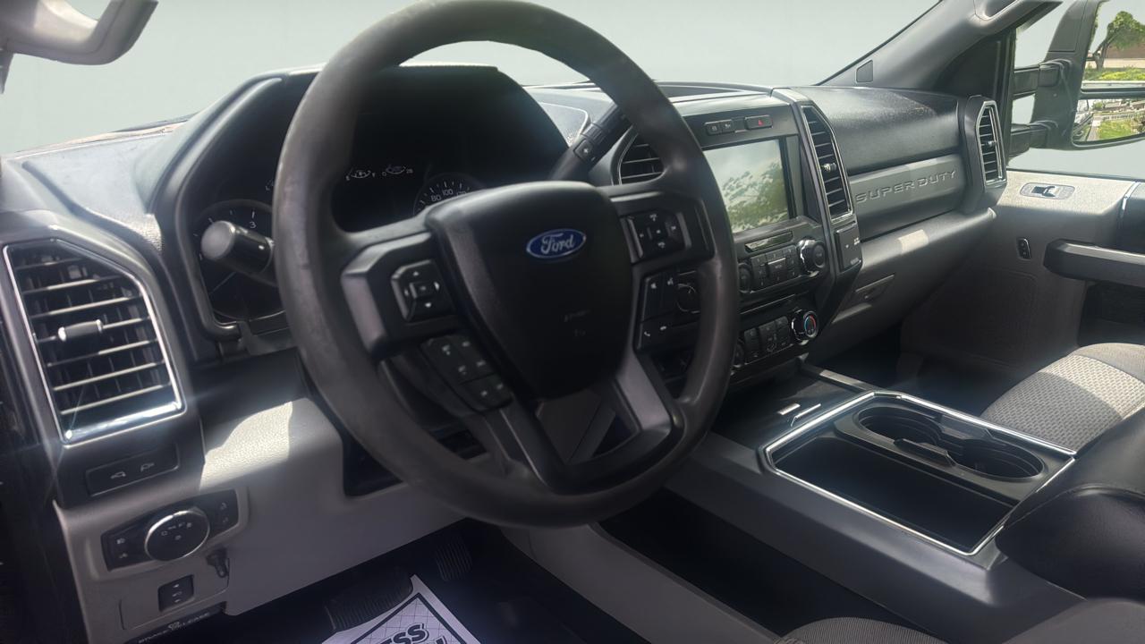Ford F-250 SD XLT Crew Cab 4WD 2017