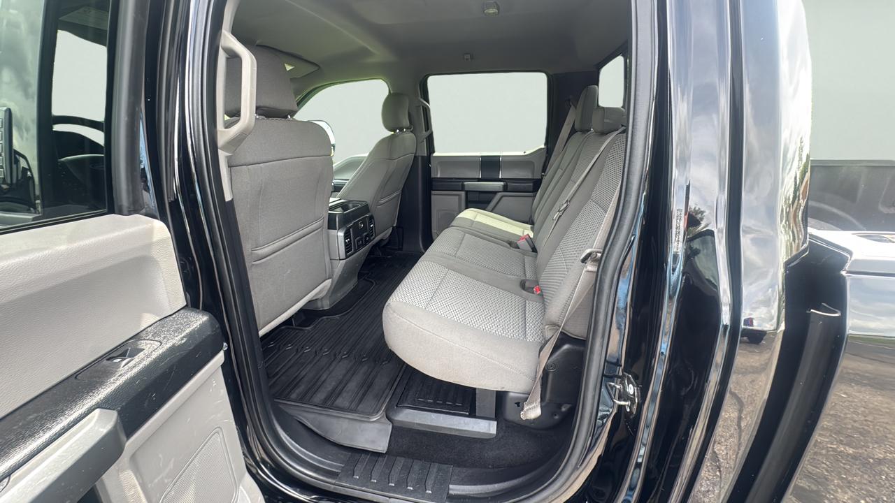 Ford F-250 SD XLT Crew Cab 4WD 2017