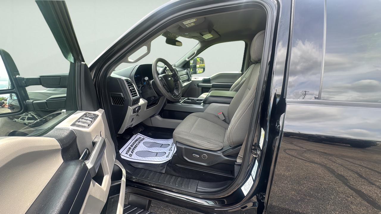 Ford F-250 SD XLT Crew Cab 4WD 2017
