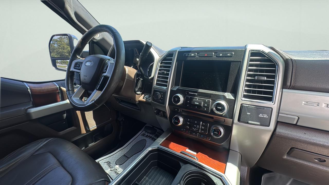 Ford F-350 SD King Ranch Crew Cab 4WD 2017