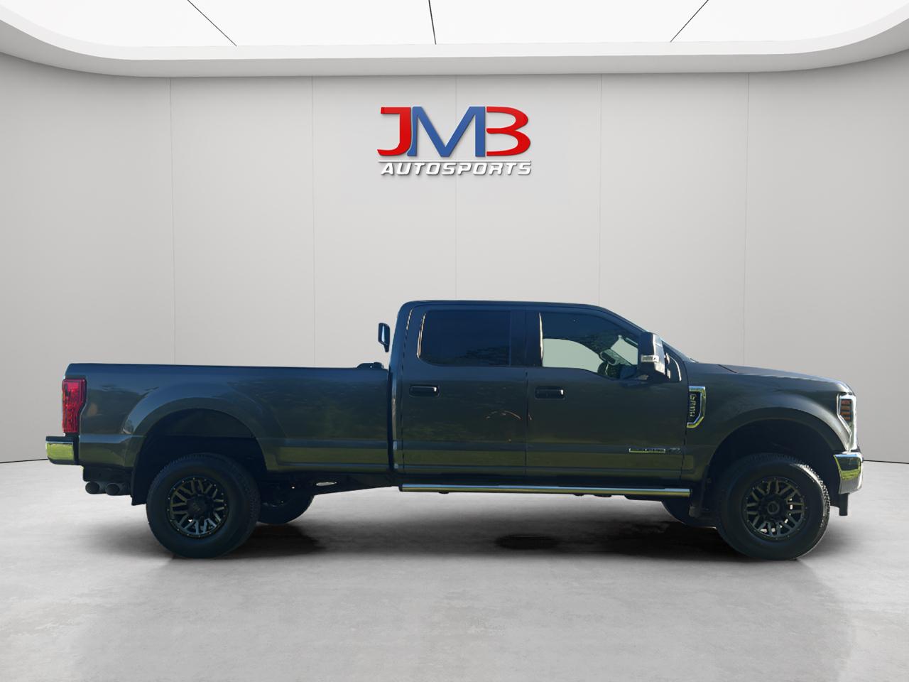 Ford F-350 SD XLT Crew Cab Long Bed 4WD 2018