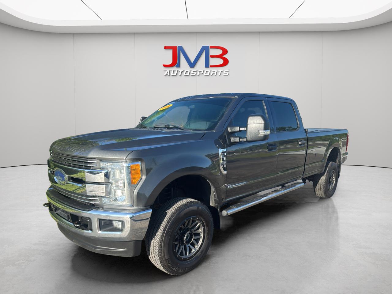Ford F-350 SD XLT Crew Cab Long Bed 4WD 2018