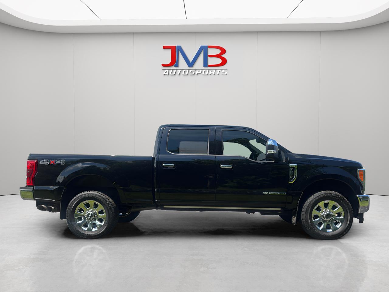 Ford F-250 SD Lariat Crew Cab Short Bed 4WD 2018