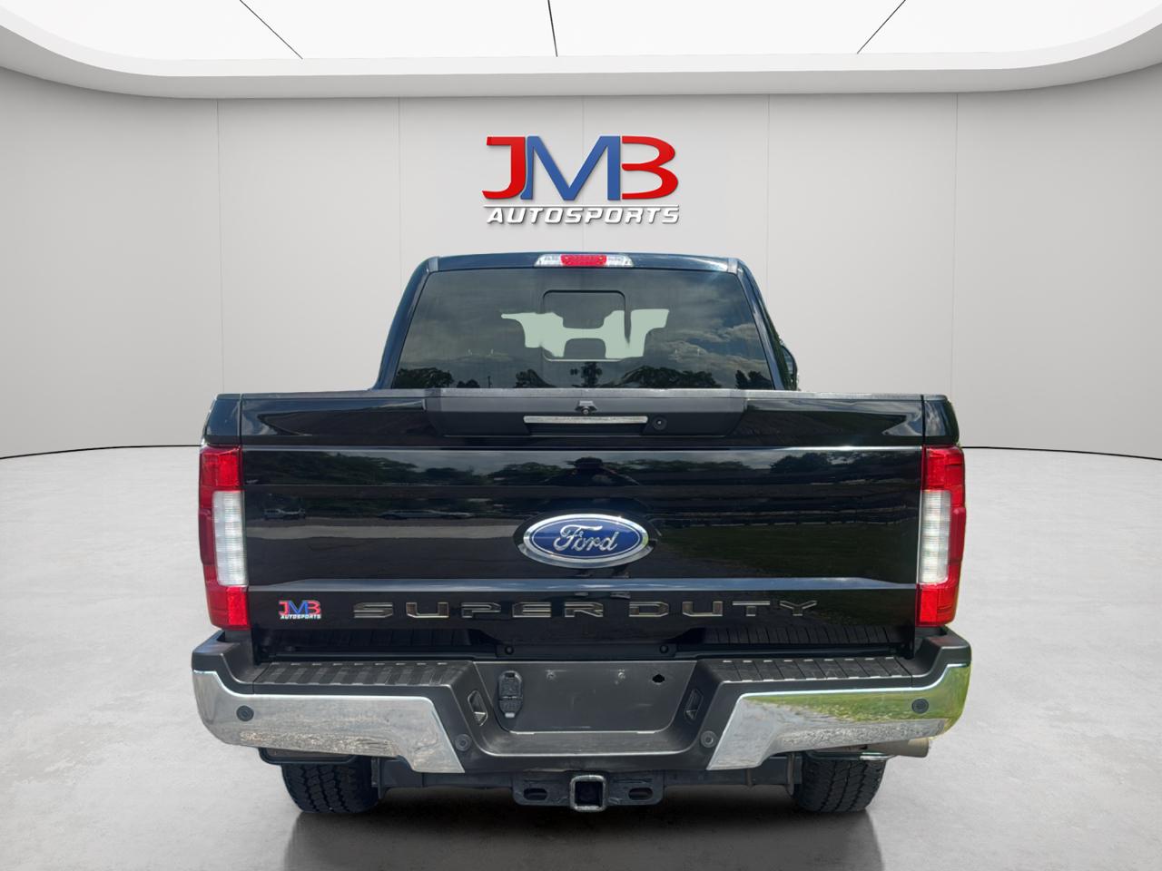 Ford F-250 SD Lariat Crew Cab Short Bed 4WD 2018