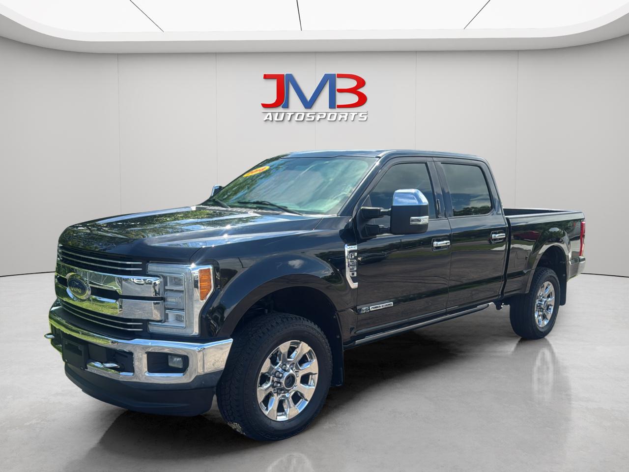 Ford F-250 SD Lariat Crew Cab Short Bed 4WD 2018