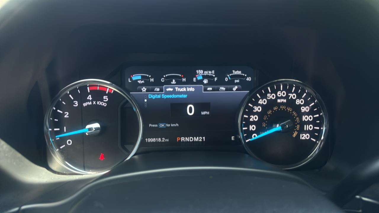 Ford F-250 SD Lariat Crew Cab Short Bed 4WD 2018