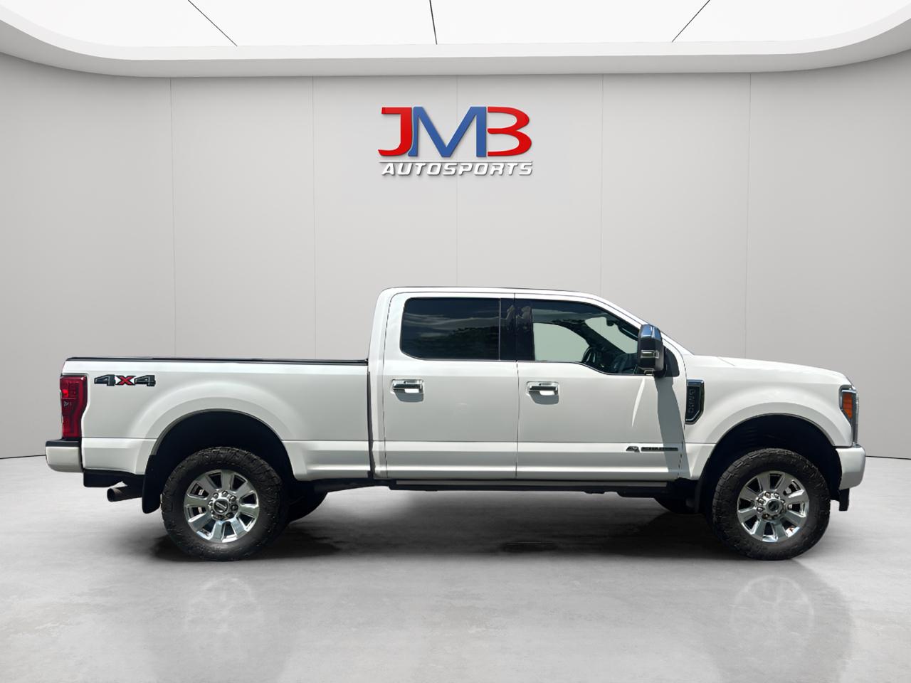 Ford F-250 SD Platinum Crew Cab 4WD 2017