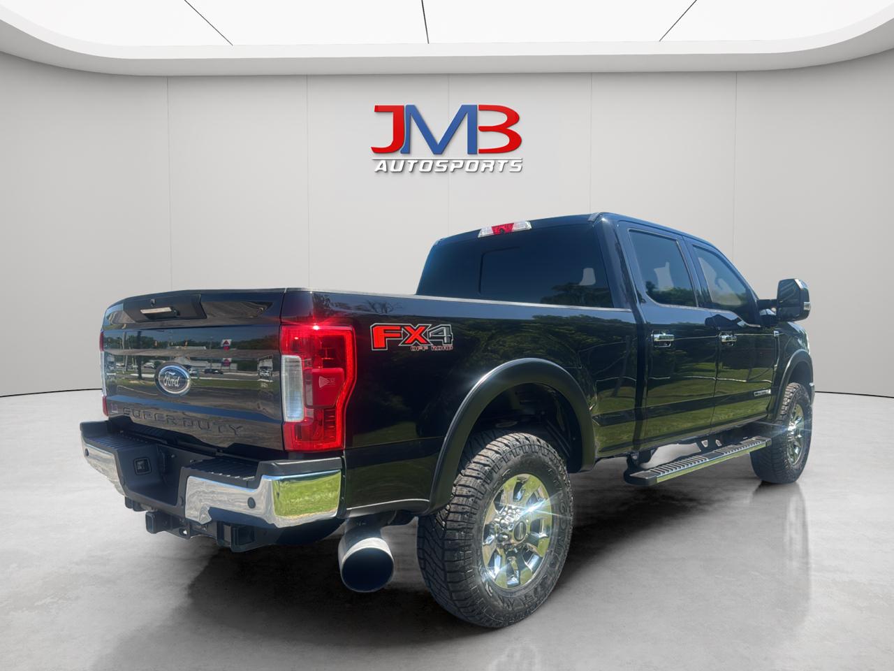Ford F-250 SD Lariat Crew Cab Short Bed 4WD 2019