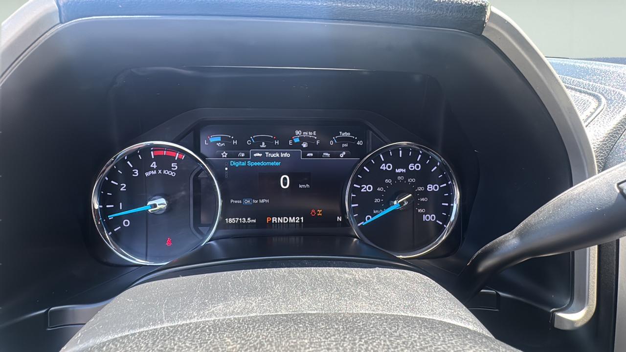 Ford F-250 SD Lariat Crew Cab Short Bed 4WD 2019
