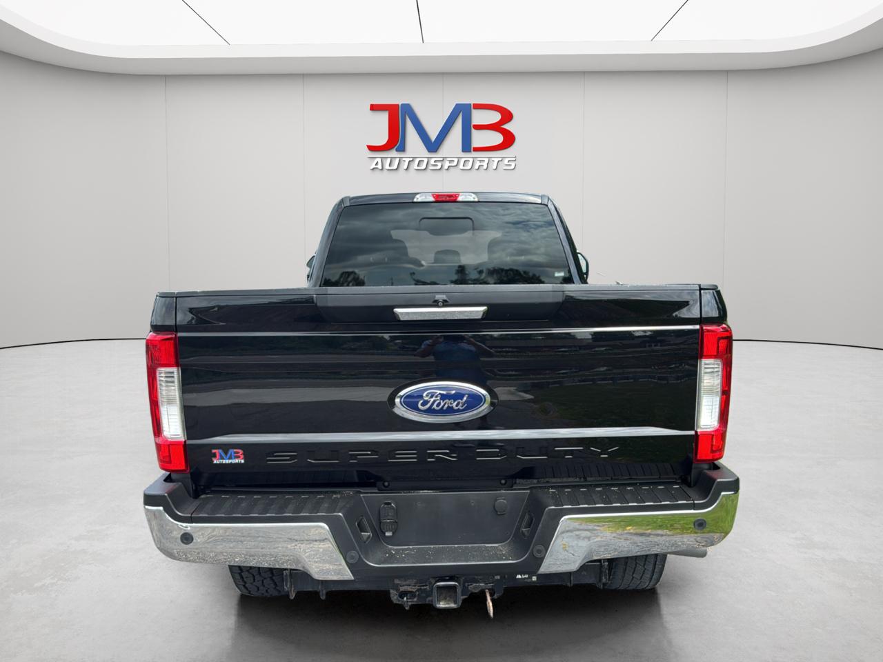 Ford F-250 SD XLT Crew Cab Long Bed 4WD 2019