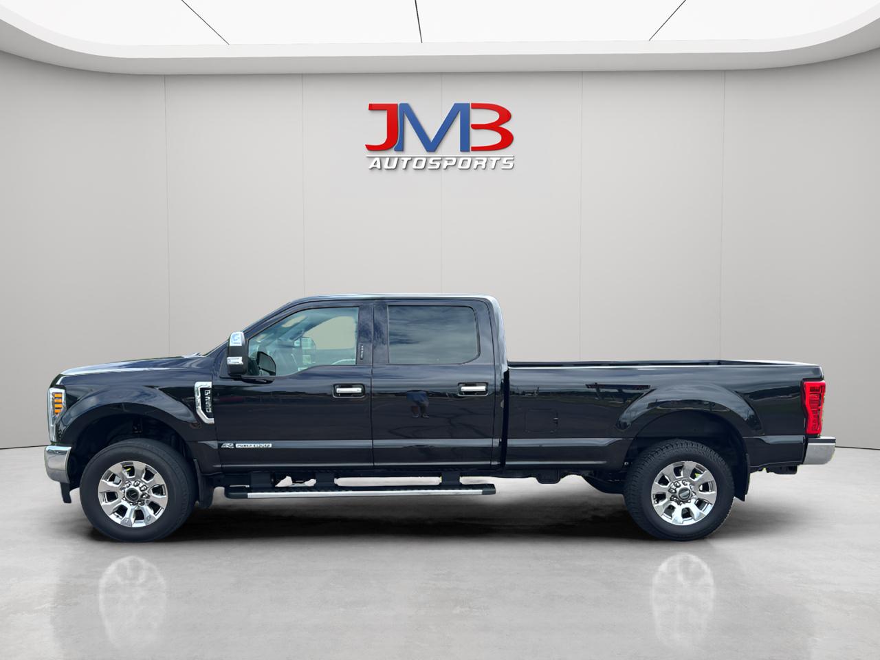 Ford F-250 SD XLT Crew Cab Long Bed 4WD 2019