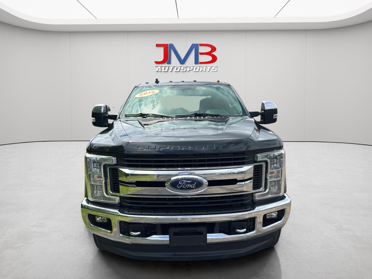 Ford F-250 SD XLT Crew Cab Long Bed 4WD 2019