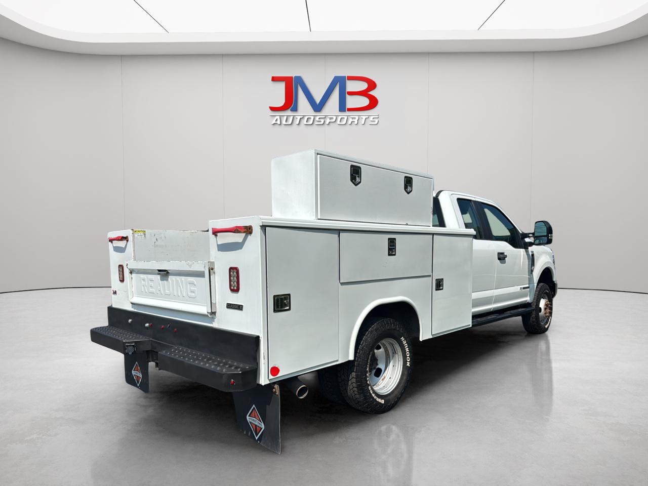 Ford F-350 SD XL SuperCab Long Bed 4WD DRW 2021