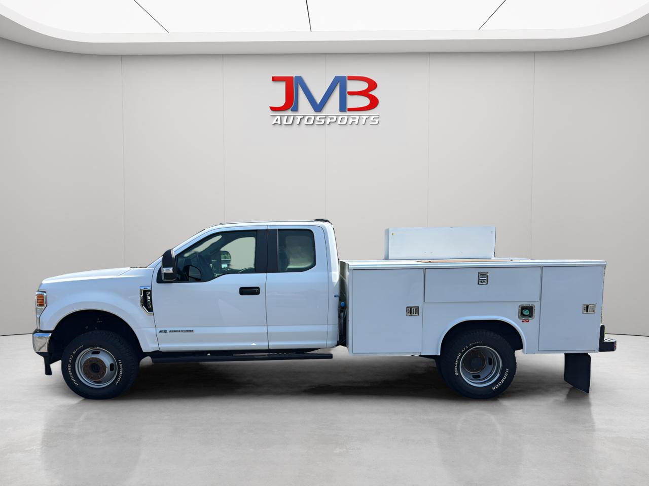 Ford F-350 SD XL SuperCab Long Bed 4WD DRW 2021