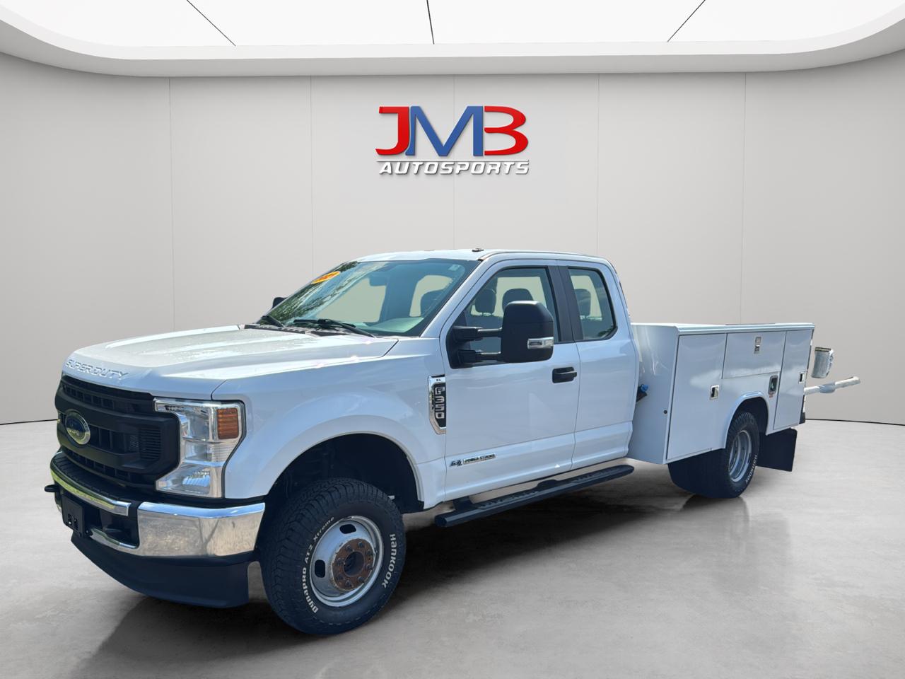 Ford F-350 SD XL SuperCab Long Bed 4WD DRW 2021